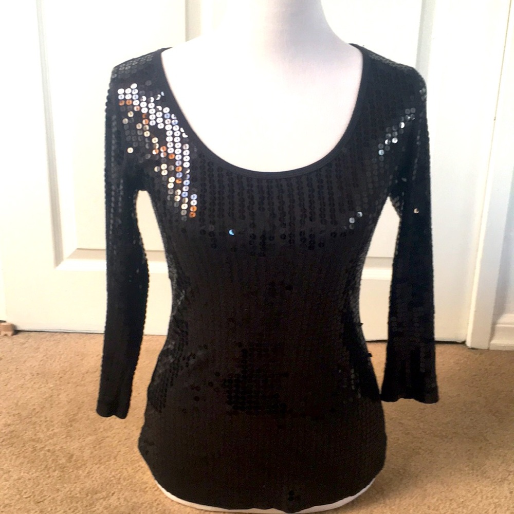 Get Ready For The New Year With This Beauty!! Blk Sequin Top